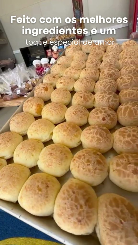 Deixe-se levar pela irresistível magia do nosso Pão de Queijo!