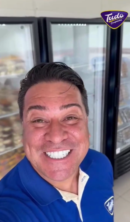 A Mamãe Noel passou na Tudo Congelados. A Mamãe Noel passou na Tudo Congelados e trouxe os bolos mais deliciosos para você.