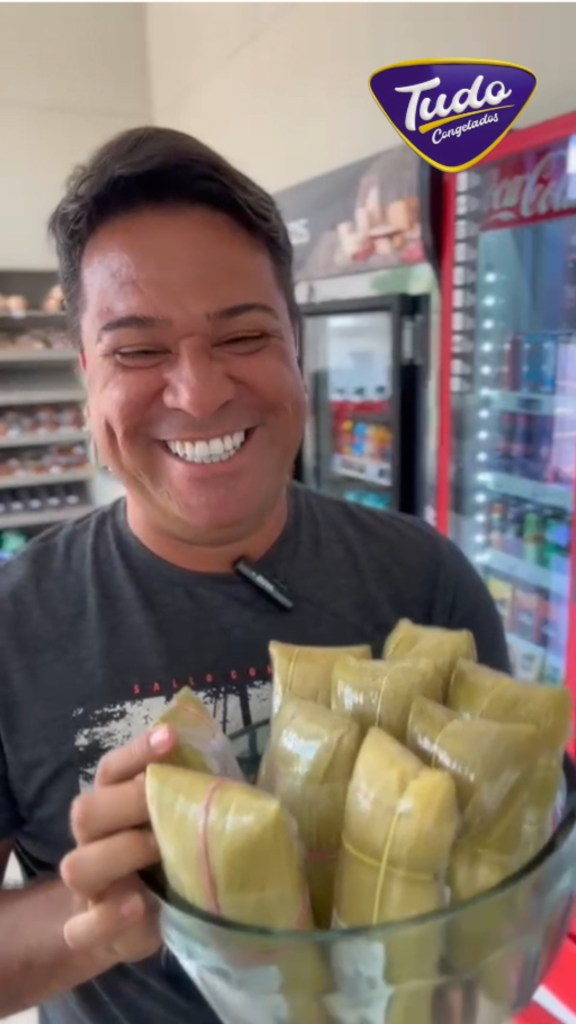 Pamonha fresquinha todos os dias na Tudo Congelados! Seja doce ou salgada, nossa pamonha é a estrela das delícias mineiras aqui na Tudo Congelados.