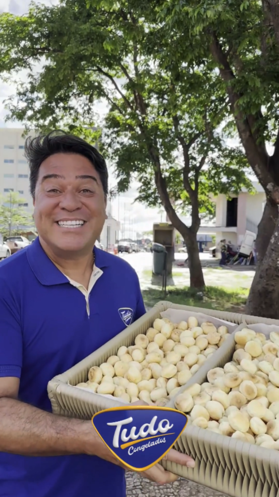 Tudo Congelados nas Ruas de Ituiutaba: Pão de Queijo Quentinho e Muito Sabor! O Marcelo Honorato tá pelas ruas da cidade com 5 quilos do nosso delicioso pão de queijo!